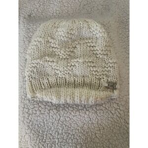 Women's Under Armour Cable Knit Beanie, White, Lined With A Small Bill